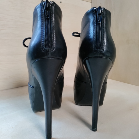 Steve Madden High Heel Lace Up Boots - Picture 4 of 7